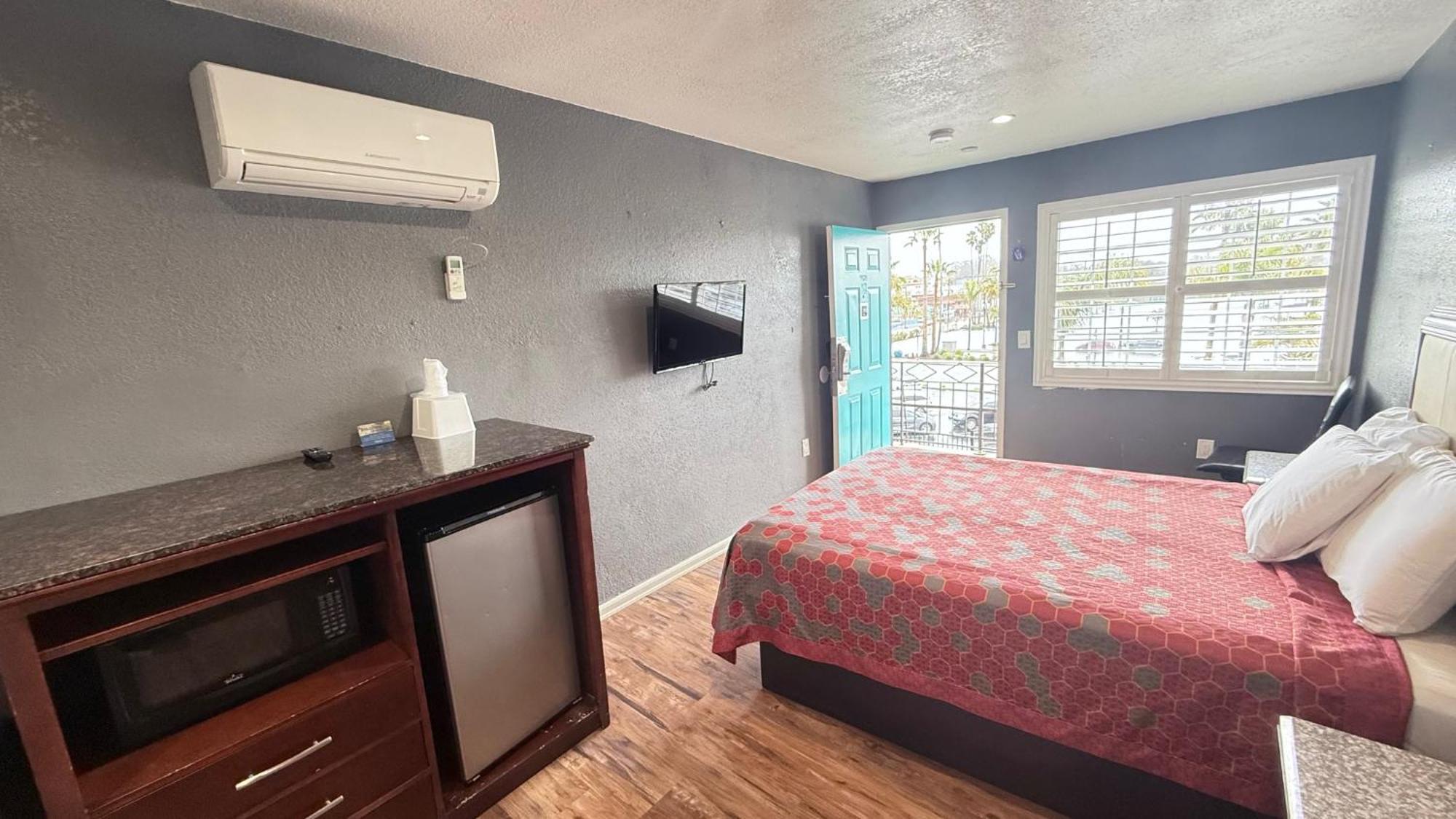 Fireside Inn By The Beach Boardwalk & Bowling 산타크루즈 외부 사진